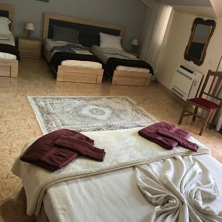 Maison Centre Шкодер Экстерьер фото