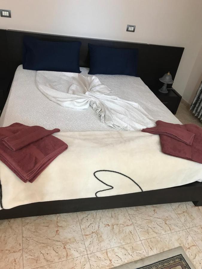 Maison Centre Шкодер Экстерьер фото