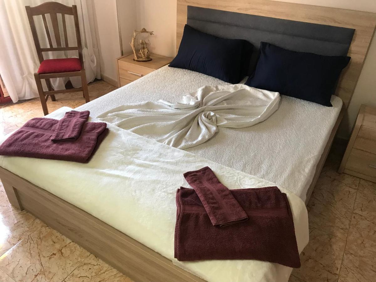 Maison Centre Шкодер Экстерьер фото